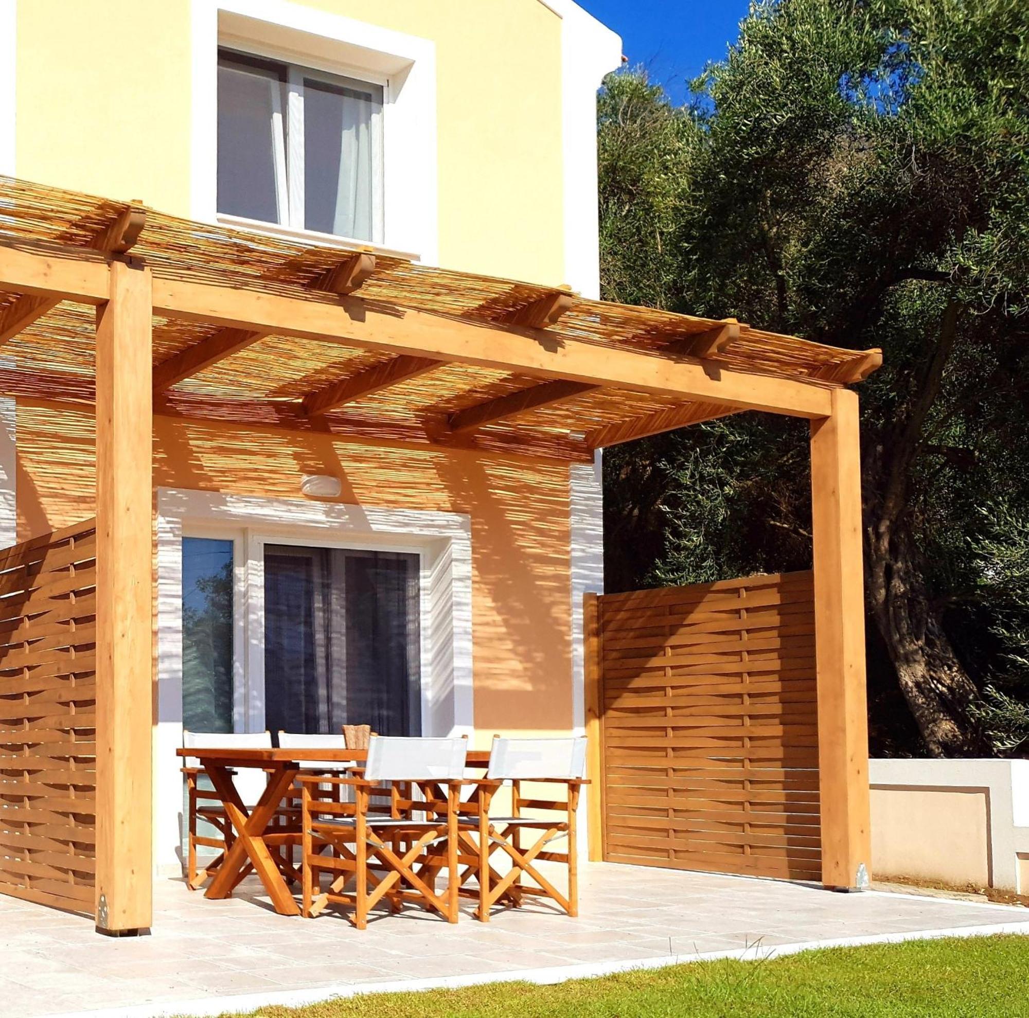 Reiki Apartments Ereikoussa Exterior photo